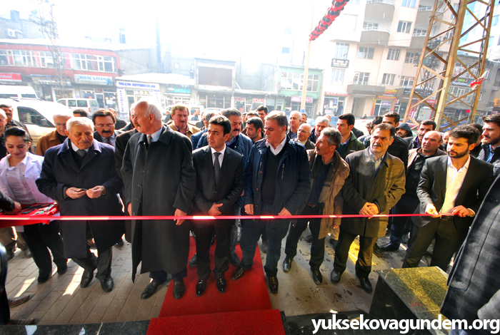 Yüksekova'da yeni bir hotel hizmete açıldı 18