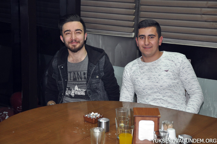 Özel Yüksekova Temel Lisesi'nin moral gecesi 25