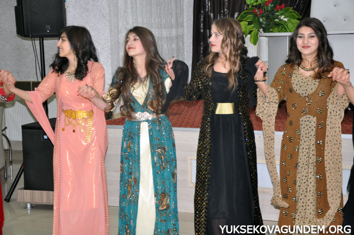 YGS sınavı öncesi öğrenciler moral depoladı 30