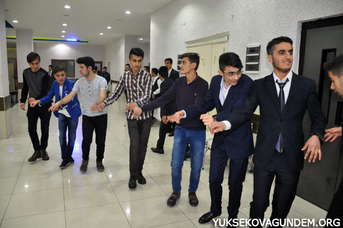 YGS sınavı öncesi öğrenciler moral depoladı 78