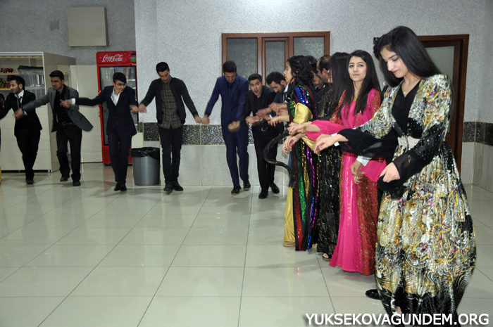 YGS sınavı öncesi öğrenciler moral depoladı 91