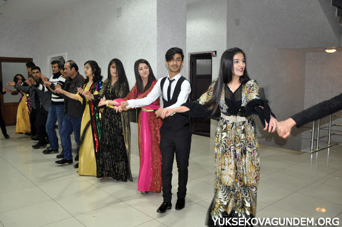 YGS sınavı öncesi öğrenciler moral depoladı 93