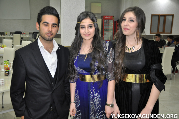 YGS sınavı öncesi öğrenciler moral depoladı 96