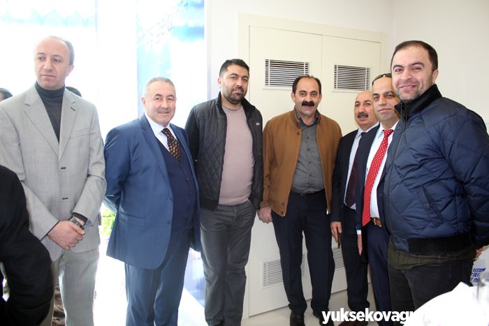 Yüksekova'da ilk özel banka şubesi açıldı 10