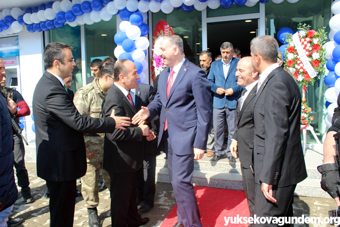 Yüksekova'da ilk özel banka şubesi açıldı 11