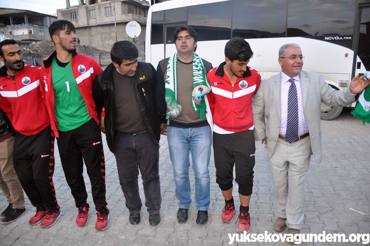 Yüksekova Belediyespor 'BAL' gibi şampiyon 14