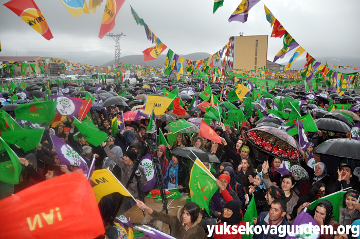HDP ve DBP'den Yüksekova'da 'Hayır' mitingi 28