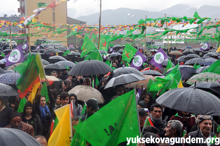 HDP ve DBP'den Yüksekova'da 'Hayır' mitingi 8
