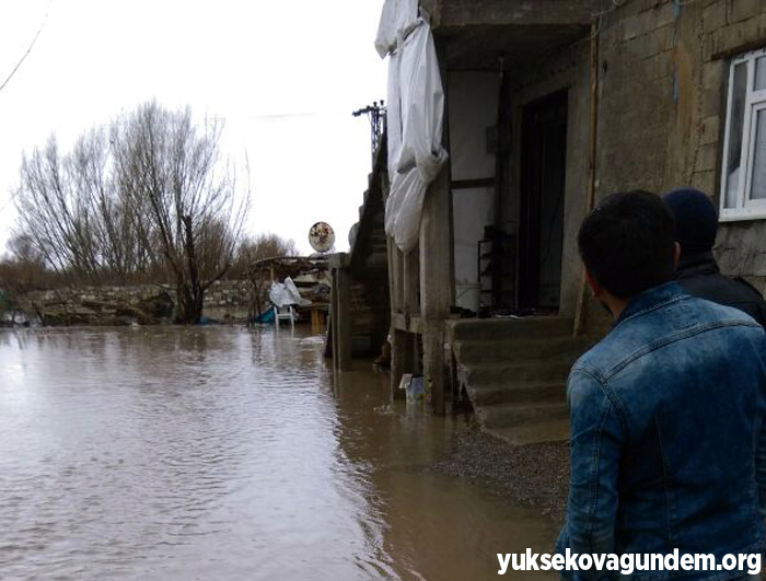 Yüksekova sular altında kaldı 1