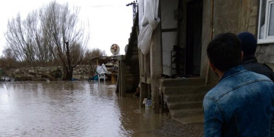 Yüksekova sular altında kaldı