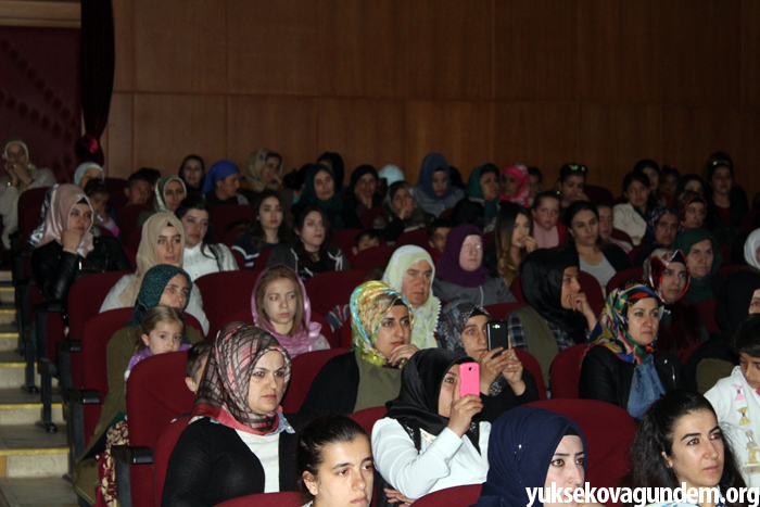 Yüksekova Aile Destek Merkezi mevlid programı düzenledi 16