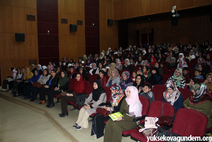 Yüksekova Aile Destek Merkezi mevlid programı düzenledi 7