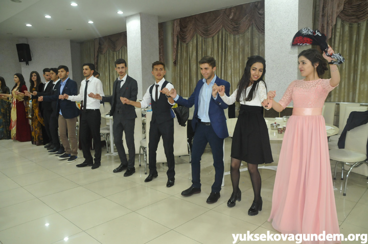 Yüksekova İsmet Alkan Anadolu Lisesi'nin Mezuniyet Gecesi 70