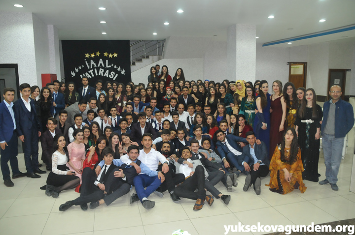 Yüksekova İsmet Alkan Anadolu Lisesi'nin Mezuniyet Gecesi 89