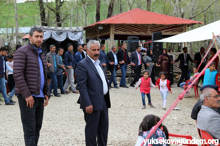 Şener Ailesinin Mutlu Günü 65