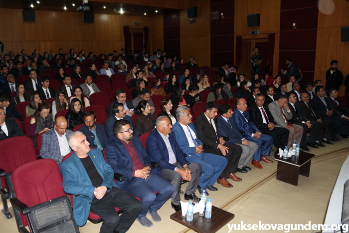 Yüksekova'da resim sergisi ve sertifika töreni 4