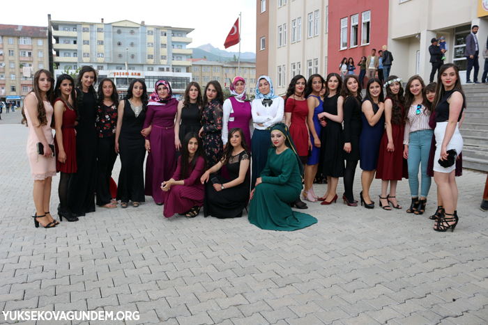 Yüksekova'da Bahar şenliği ve mezuniyet töreni 27