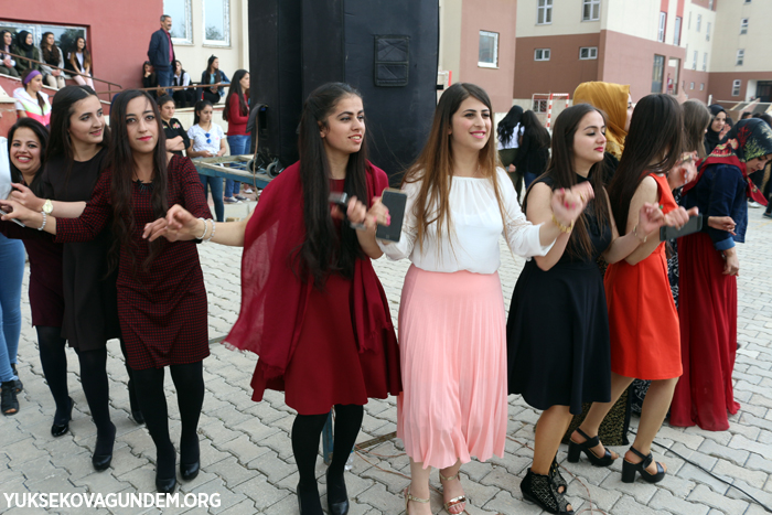 Yüksekova'da Bahar şenliği ve mezuniyet töreni 28