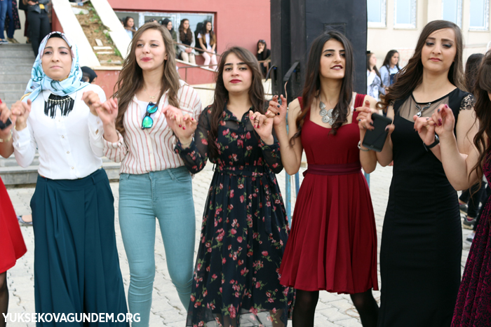 Yüksekova'da Bahar şenliği ve mezuniyet töreni 30