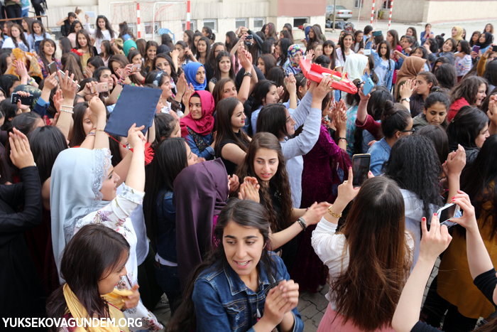 Yüksekova'da Bahar şenliği ve mezuniyet töreni 33