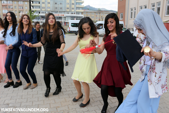 Yüksekova'da Bahar şenliği ve mezuniyet töreni 44