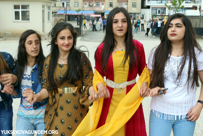 Yüksekova'da Bahar şenliği ve mezuniyet töreni 50