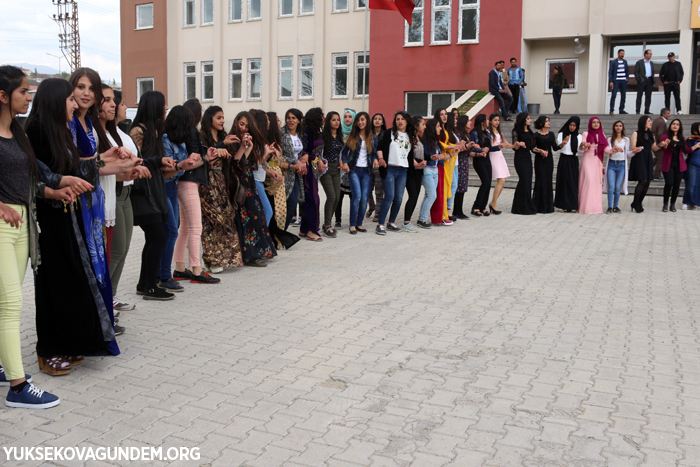 Yüksekova'da Bahar şenliği ve mezuniyet töreni 54