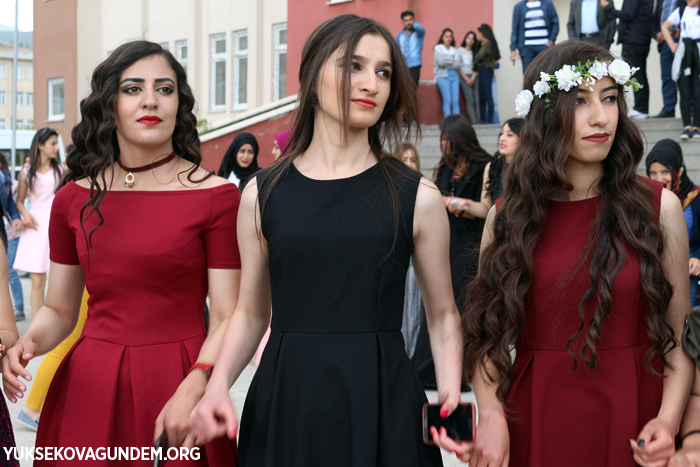 Yüksekova'da Bahar şenliği ve mezuniyet töreni 56