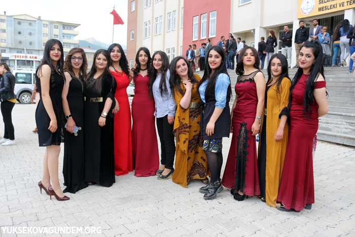 Yüksekova'da Bahar şenliği ve mezuniyet töreni 66