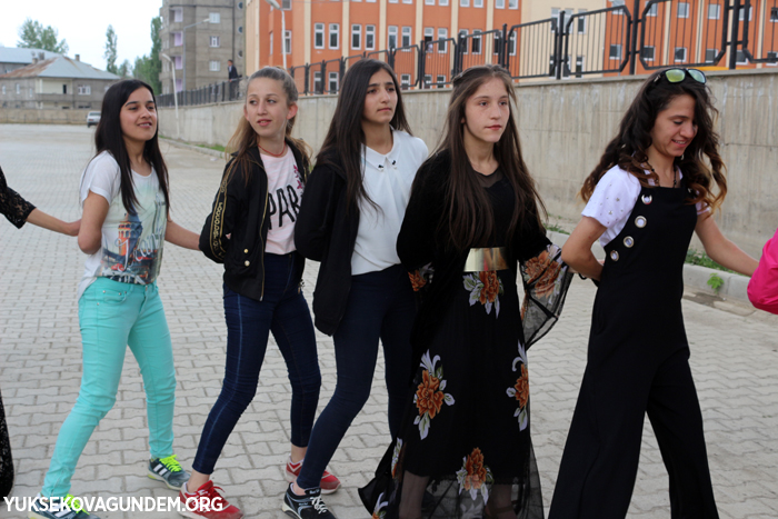 Yüksekova'da Bahar şenliği ve mezuniyet töreni 8