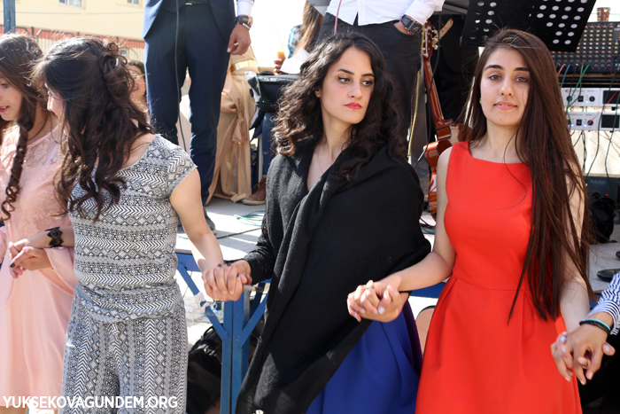 Yüksekova'da Bahar şenliği ve mezuniyet töreni 89