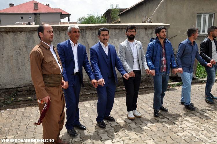 Atak ailesinin mutlu günü 136