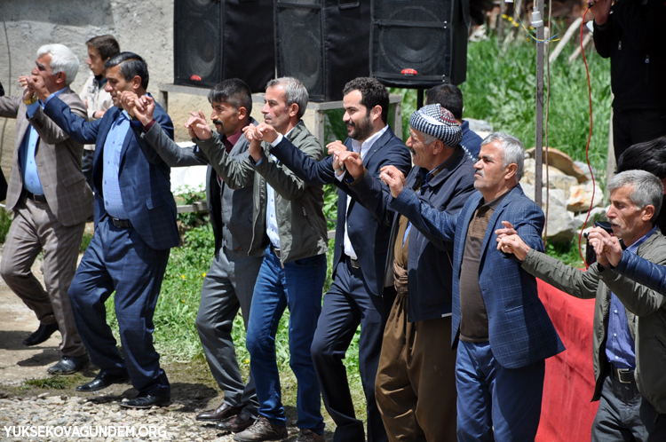 Atak ailesinin mutlu günü 165
