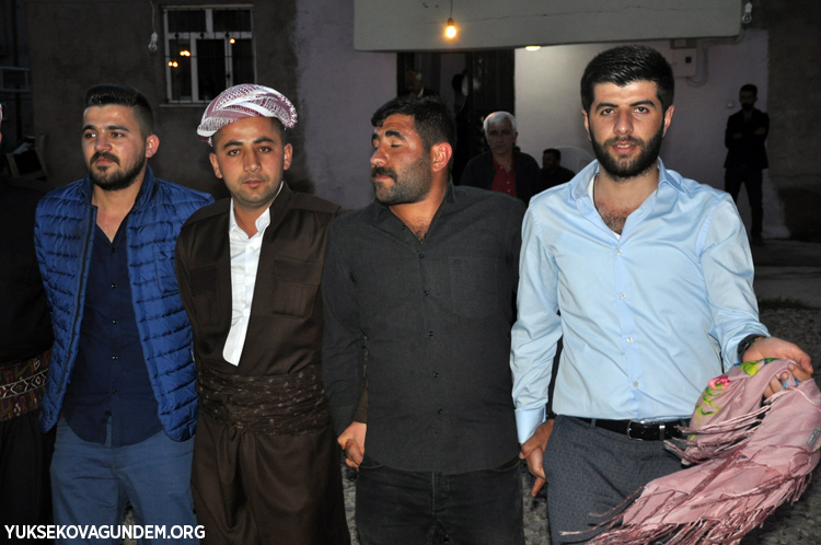 Atak ailesinin mutlu günü 192