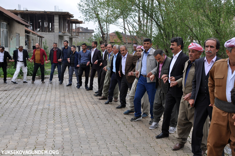 Atak ailesinin mutlu günü 24