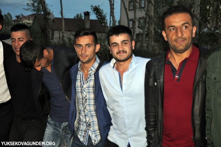 Atak ailesinin mutlu günü 72