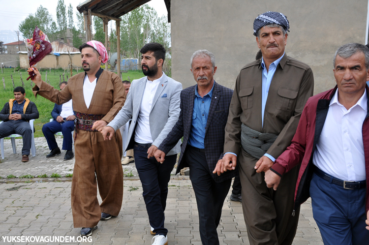Atak ailesinin mutlu günü 75