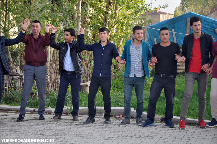 Atak ailesinin mutlu günü 83