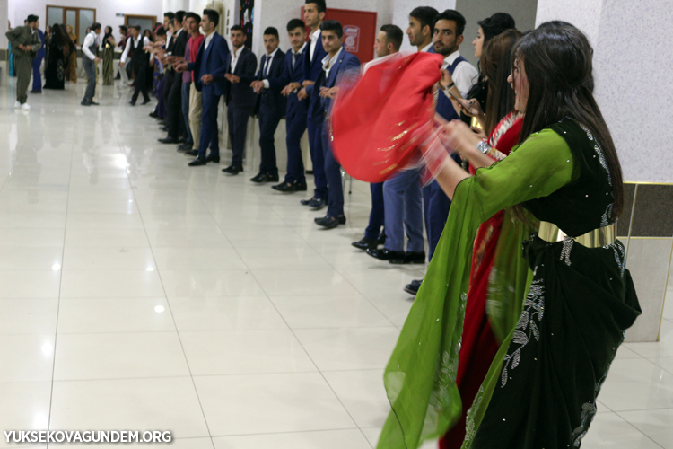 Yüksekova Mesleki ve Teknik Anadolu Lisesi'nin mezuniyet gecesi 28