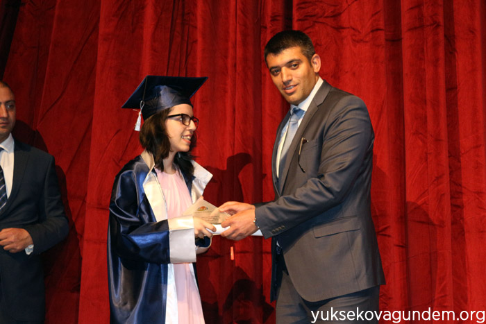 Yüksekova'da resim sergisi ve mezuniyet töreni 14