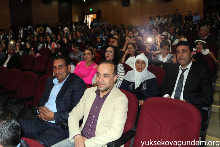 Yüksekova'da resim sergisi ve mezuniyet töreni 15