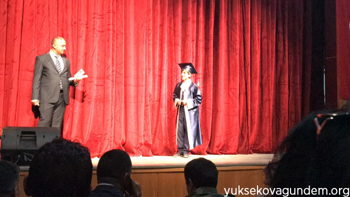 Yüksekova'da resim sergisi ve mezuniyet töreni 21