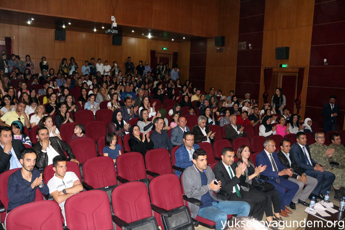 Yüksekova'da resim sergisi ve mezuniyet töreni 6