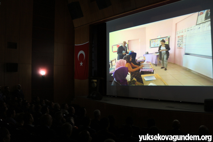 Yüksekova'da Yılsonu Sergisi 12