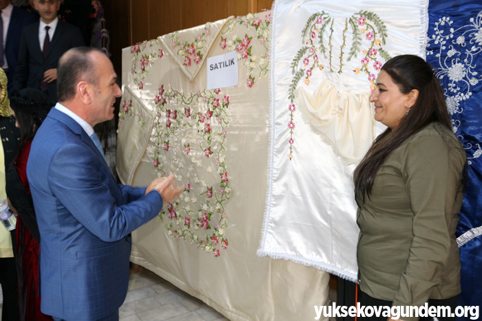 Yüksekova'da Yılsonu Sergisi 21