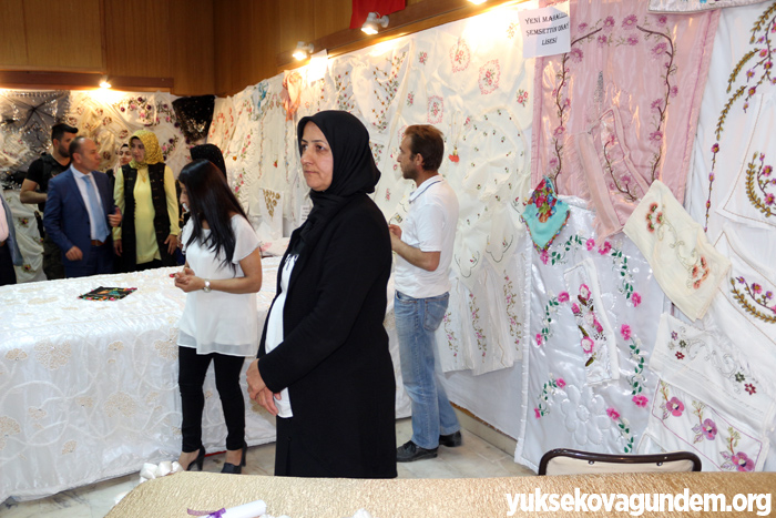 Yüksekova'da Yılsonu Sergisi 25