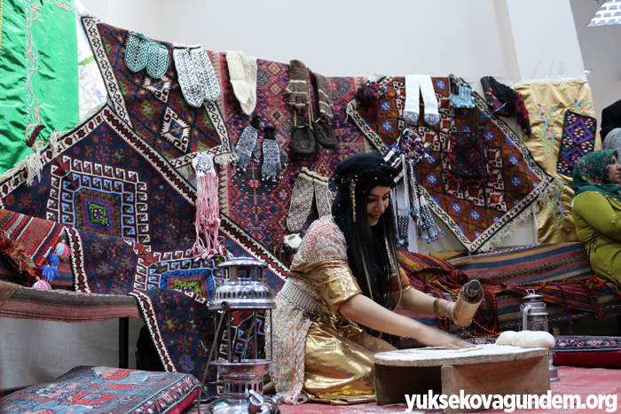 Yüksekova'da Yılsonu Sergisi 33