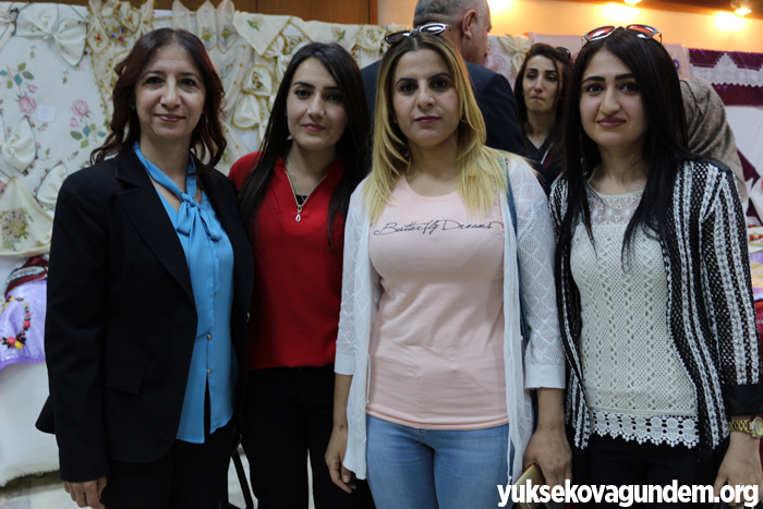 Yüksekova'da Yılsonu Sergisi 36
