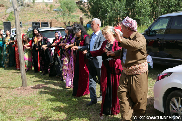Keği Ailesinin Mutlu Günü 70
