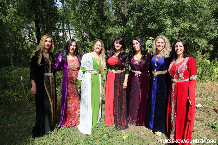 Keği Ailesinin Mutlu Günü 77